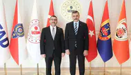 AK Parti Kars Milletvekili Adem Çalkın, Bakan Çiftçi’ye hayırlı olsun ziyaretinde bulundu