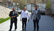İspir Tuğrul Şah Camii’nde Miniklerin Büyük Heyecanı: Taç Giydirme Merasimi Düzenlendi