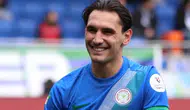 Çaykur Rizespor’da Hücumun Yükünü Laçi ve Mihăilă Çekiyor