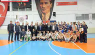 Şalpazarı’nda Voleybol Heyecanı Sona Erdi: Şampiyon Dereköy Kartalspor Oldu