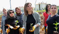 Kadın Komün Kent Bostanı’nda fideler toprakla buluştu