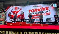 Artvinli Karateci Eslem Asya Çamur Türkiye Şampiyonu Oldu