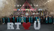 RTEÜ' de Mezuniyet Coşkusu