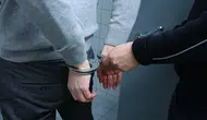 Reyhanlı'da aranan şahıs yakalandı, tarihi sikke ele geçirildi