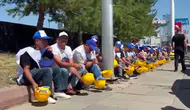 Doruk Madencilik Çalışanları Yıldızlar Holding Önünde Protesto Gösterisi Düzenledi