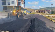 Bayburt Belediyesi Pazar Mesaisinde Sahada: Asfalt ve İlaçlama Çalışmaları Aralıksız Sürüyor
