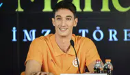 Galatasaray, Efe Mandıracı'nın Transferi İçin İmza Töreni Gerçekleştirdi!