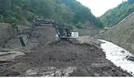 Ağasar Deresi’nde bent temizliği çalışmaları sürüyor