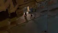 Beyoğlu'nda sokakta darbettikleri kişiyi gasp ettiler: 5 tutuklama
