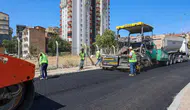 Efeler’de ulaşım konforu artıyor sıcak asfalt çalışmaları sürüyor