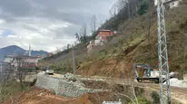 Trabzon'da yollar yenileniyor, ulaşım güvenliği için çalışmalar hız kesmeden sürüyor