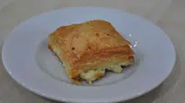 Rize Mutfağının Eşsiz Lezzeti: Laz Böreği