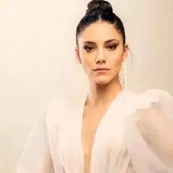 Dilin Döğer Kimdir? Uzak Şehir’in Zerrin’i Hangi Yapımlarda Oynadı?