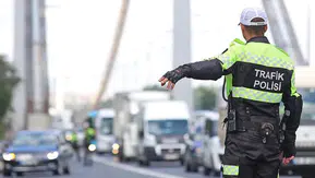 Araç Sahipleri Dikkat! Zorunlu Araç Ekipmanları Açıklandı: Eksik Olanlara Ceza Var