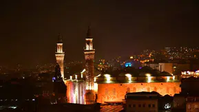 Bayram namazı saatleri illere göre belirlendi, büyük şehirler için listeler hazırlandı