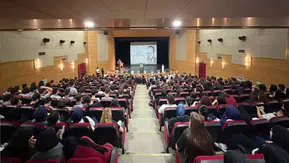 Cemil Meriç'i Anmak İçin Düzce'de Öğrencilerle Buluşan Prof. Dr. Ümit Meriç Seminer Verdi