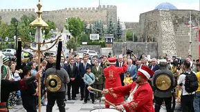 Erzurum Kültür Yolu Festivali Başladı: Tarihi Medreselerde Sergiler Açıldı