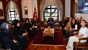 Vali Yıldırım, Lösemi ve Engelli Gönüllüleri Derneği’ni Kabul Etti