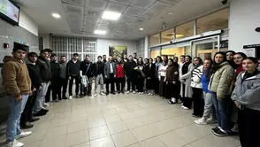 Gençler, kahraman gazilerle buluşarak vatan sevgisini ve fedakarlığı öğrendi