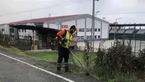 Arsin Belediyesi Temizlik Ekipleri İlçenin Her Köşesinde Sahada