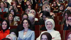 GİF'27'de gençler iz bıraktı, yıldızlar alkışladı