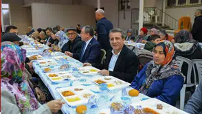 Efeler'in ilk iftar sofrası Alanlı Mahallesi'nde kuruldu