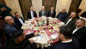 Aksaray'da hukuk camiası ve protokolü buluşturan en kalabalık iftar!