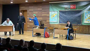 Artvin’de Akran Nezaketi Tiyatrosu: Öğrenciler Değerler Eğitimiyle Buluştu