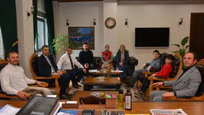 Yomra'da Gençlik Projeleri İçin Verimli Toplantı Gerçekleşti