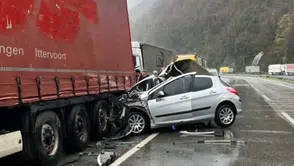 Artvin’de feci trafik kazası: 2 ölü, 1 yaralı
