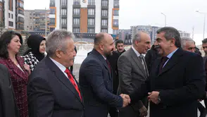 Milli Eğitim Bakanı Tekin, Erzurum'da birlik ve dayanışma için Cemevi'ni ziyaret etti