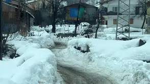 Şavşat’ta yol açma çalışmaları aralıksız sürüyor