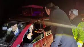 📍 Erzurum–Çat Yolunda Mahsur Kalan Vatandaşlara İkram Desteği