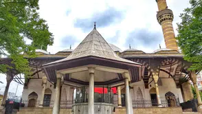 Gülbahar Hatun Camii: Trabzon'un Tarihi ve Mimari Hazinesi