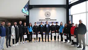 Düzköy Belediyespor'dan Süper Lig'de tarihi başarı, Trabzon'a örnek oldu