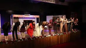 Trabzon’da Kahvehane Tiyatro Oyununa Yoğun İlgi