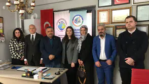 AK Parti Trabzon İl Kadın Kolları’ndan STK Ziyareti: Uluslararası Derneklerle İş Birliği Mesajı