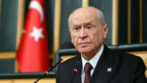 Devlet Bahçeli Kimdir? MHP Genel Başkanı Devlet Bahçeli’nin Hayatı ve Siyasi Kariyeri