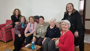 CHP Artvin Kadın Kolları’ndan Anlamlı Ziyaret: Yaşlılar Haftası’nda Büyükler Unutulmadı