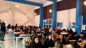 Çine protokolü öğrencilerle iftarda bir araya geldi