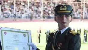 Ebru Eroğlu'nun ihraç kararı mahkemeden dönerken, komutan göreve geri döndü