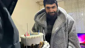 3 Yıl Sonra Hayata Döndü: Barış Özbay 25. Yaş Gününü Sevdikleriyle Kutladı