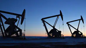 Petrol fiyatları Trump'ın açıklamalarıyla düştü, Brent 100 doları geride bıraktı