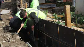 Hopa Belediyesi Kent Genelinde Altyapı ve Yol Çalışmalarını Sürdürüyor