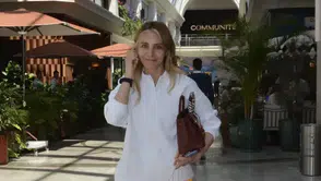 Nur Fettahoğlu İstinyePark'ta objektiflere yansıdı: Doğal güzelliğiyle dikkatleri üzerine topladı!