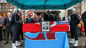 Trabzon'un eski başkanı Atay Aktuğ son yolculuğuna uğurlandı