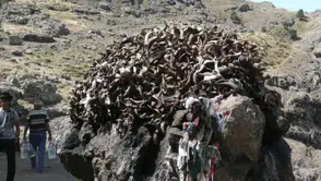 Düzgün Baba: Efsanelere Konu Olmuş Tasavvufî Bir Kişilik