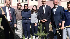 ÇEDES Projesi Kapsamında Öğrencilerden Anlamlı Etkinlik: Fidanlar Toprakla Buluştu