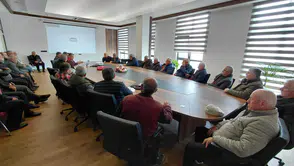 Yomra’da Üreticilere BKÜ Eğitimi ve Kahverengi Kokarca Mücadelesi Anlatıldı