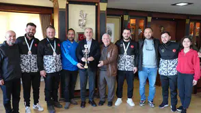 Türkiye Şampiyonu Rize Alipaşa Rafting Takımı’ndan Başkan Rahmi Metin’e Ziyaret